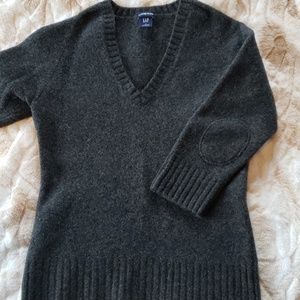 Gap dark gray sweater